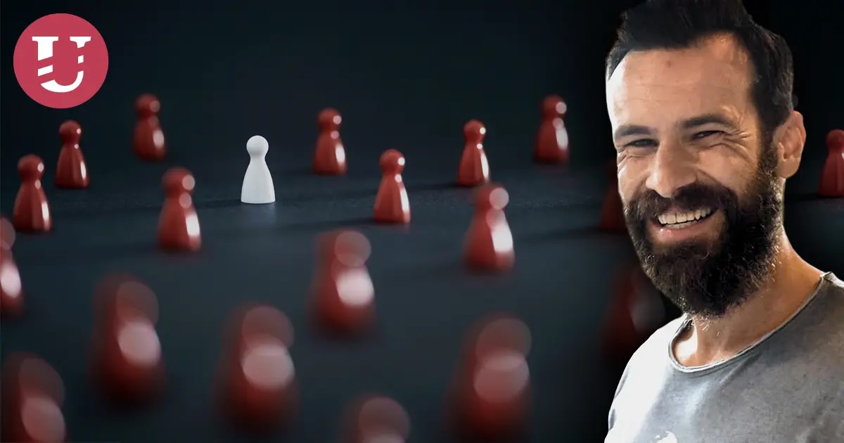 Desetina lidí myslí samostatně, je důležitá pro budoucnost, ale je nálepkována a ostrakizována. Zbytek jde s proudem